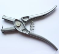 Applicator for ear tags 1090